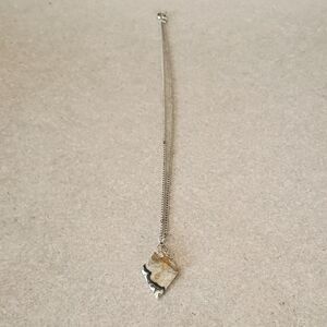 Vintage Necklace with Beige and Gold Agate Pendant On Silver Tone 20" Chain